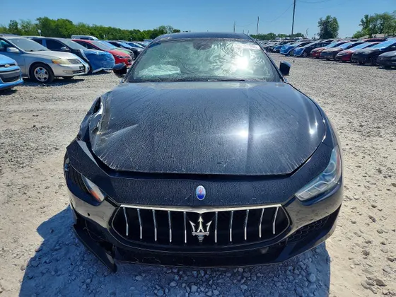 2020 Maserati Ghibli