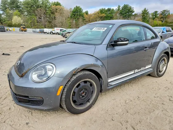 2012 Volkswagen Beetle 2.5L PZEV