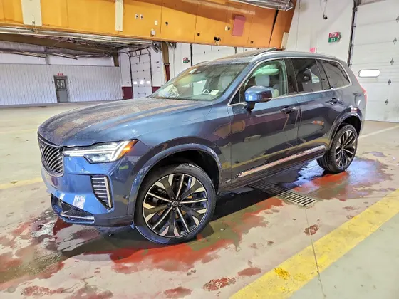 2026 Volvo XC90 Plus
