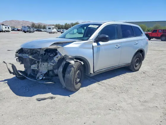 2015 Mitsubishi Outlander ES
