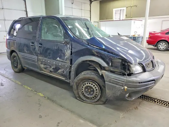 2004 Pontiac Montana w/1SA Pkg