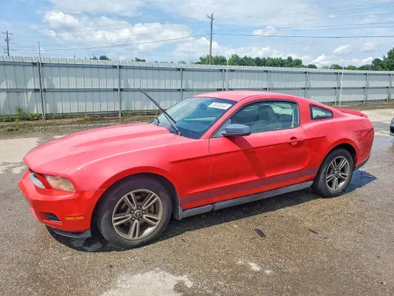 2010 Ford Mustang V6
