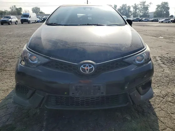 2018 Toyota Corolla iM