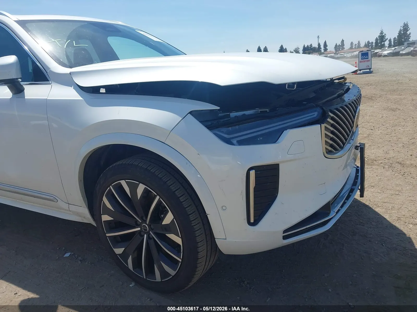 2025 Volvo XC90 Plug-In Hybrid Ultra