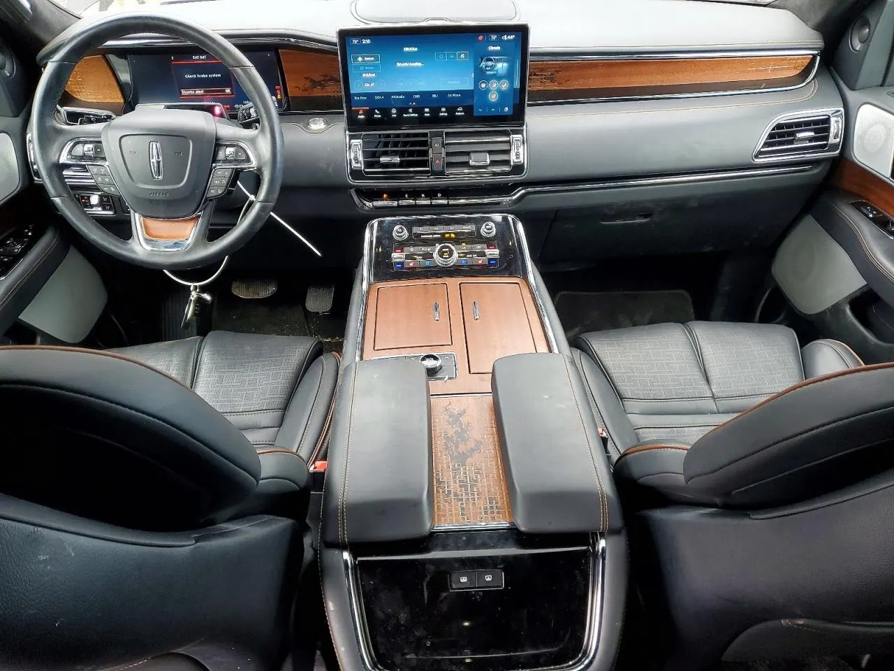 2023 Lincoln Navigator Black Label