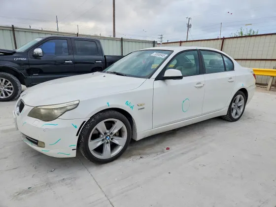 2010 BMW 5 Series 528i xDrive