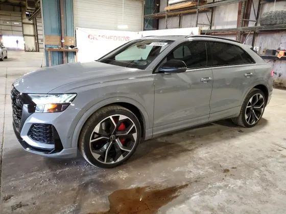 2023 Audi RS Q8