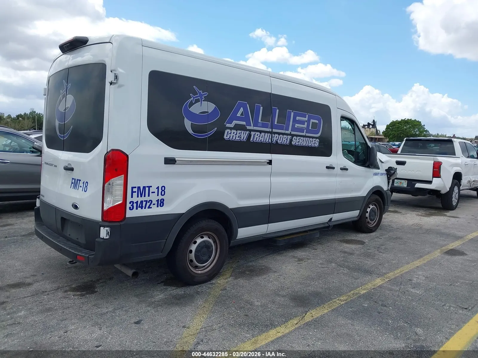 2024 Ford Transit Wagon XL