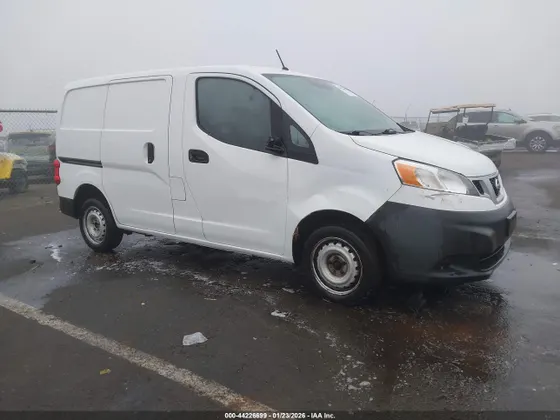2013 Nissan NV200 SV