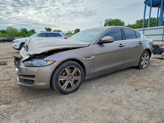 2017 Jaguar XE