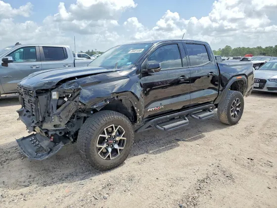 2024 GMC Canyon 4WD AT4X