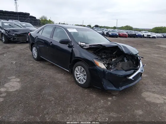 2013 Toyota Camry LE