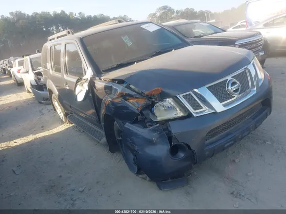 2012 Nissan Pathfinder SV