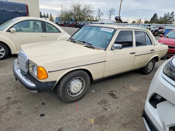1983 Mercedes-Benz 240 Series 240D