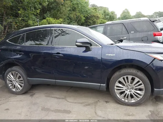 2021 Toyota Venza XLE