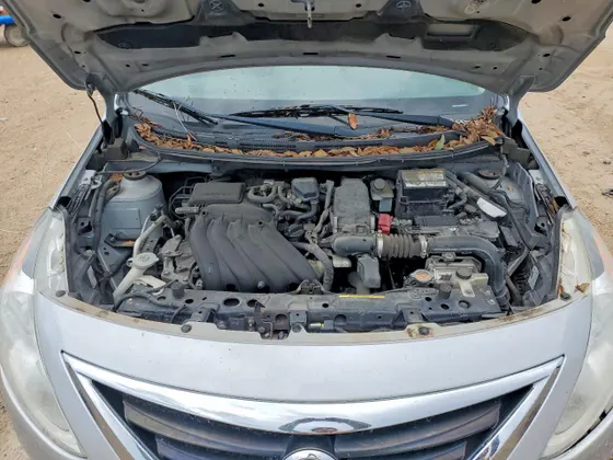 2017 Nissan Versa Sedan SV