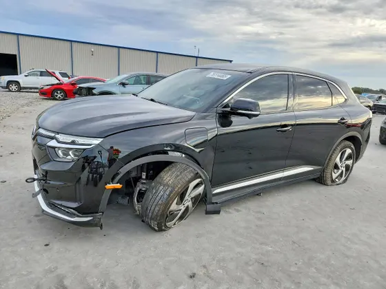 2024 VinFast VF 8 Eco