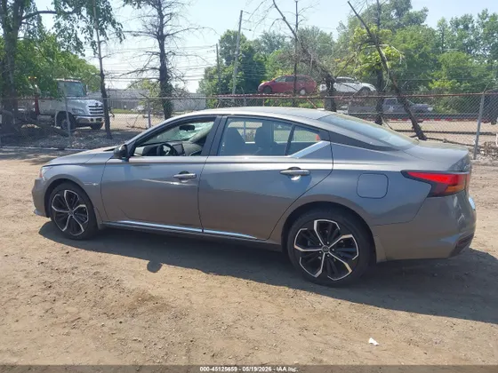 2019 Nissan Altima 2.5 SR