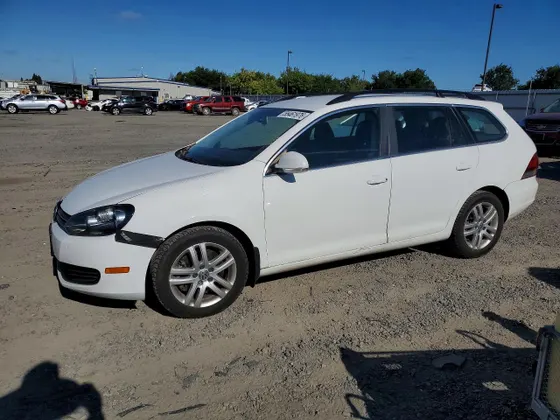 2014 Volkswagen Jetta SportWagen TDI