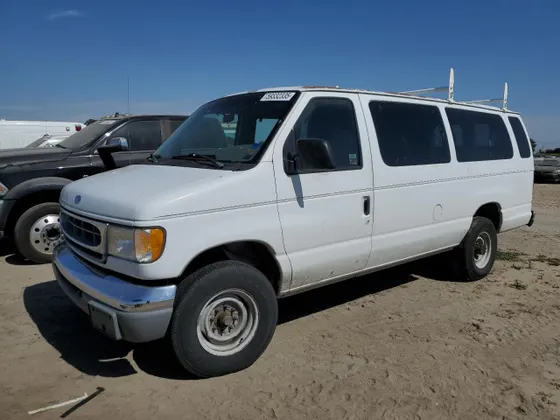 1997 Ford Club Wagon XL