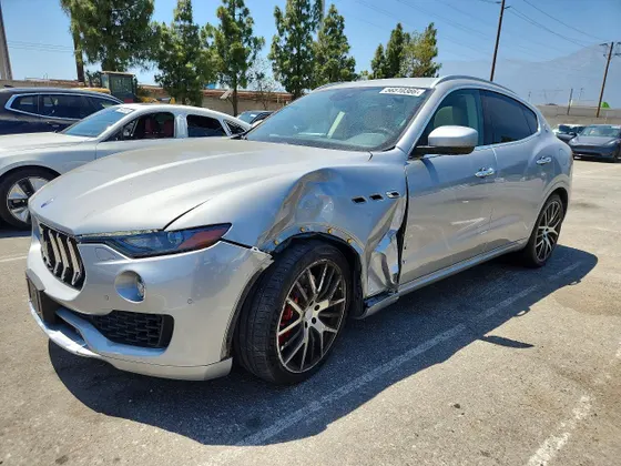 2017 Maserati Levante S