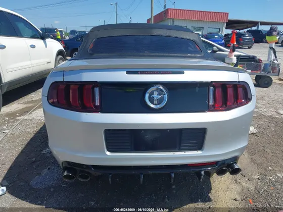 2013 Ford Mustang V6