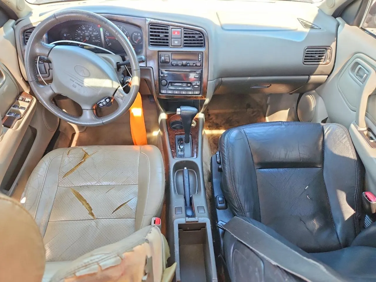 2002 INFINITI G20 Luxury