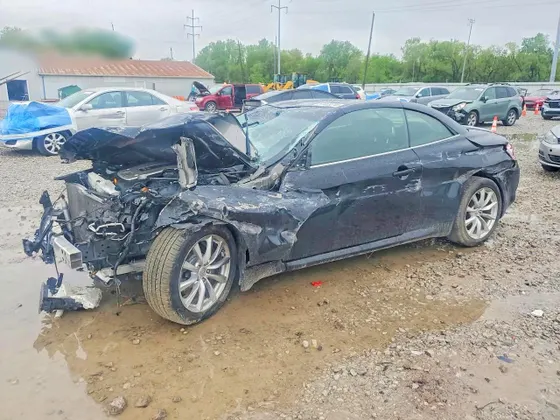 2013 INFINITI G37 Convertible