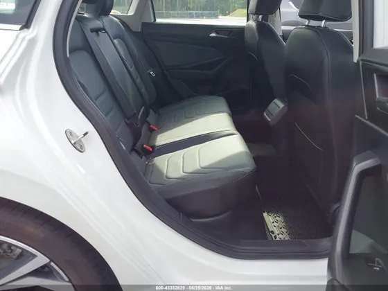 2025 Volkswagen Jetta SEL