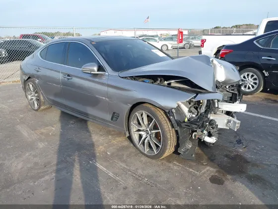 2022 Genesis G70 2.0T