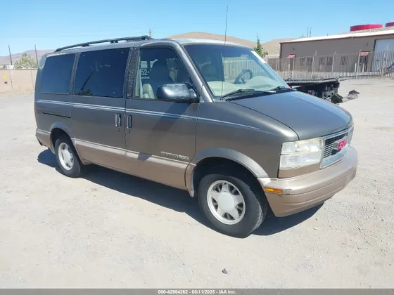 1999 GMC Safari Passenger SLT