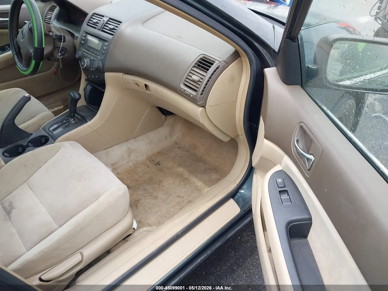 2004 Honda Accord Sdn LX