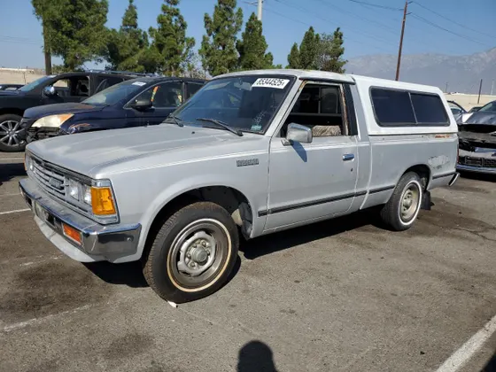 1985 Nissan 720