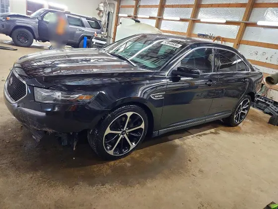 2016 Ford Taurus SHO