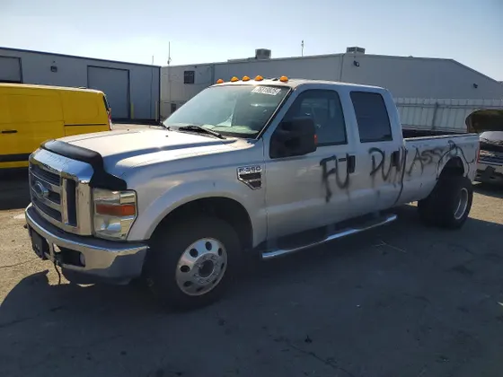 2008 Ford Super Duty F-350 DRW XL