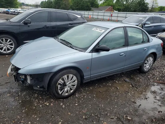2002 Saturn SL SL2