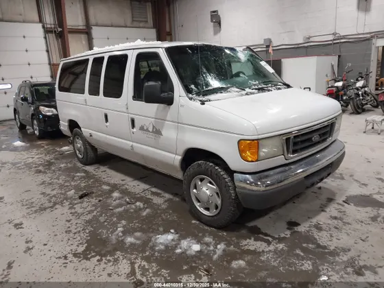 2005 Ford Econoline Wagon XL