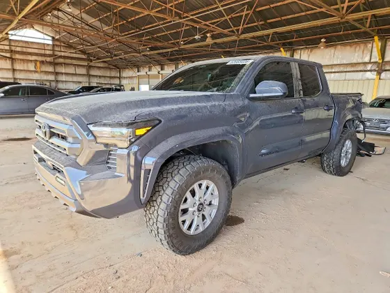 2025 Toyota Tacoma 4WD SR5