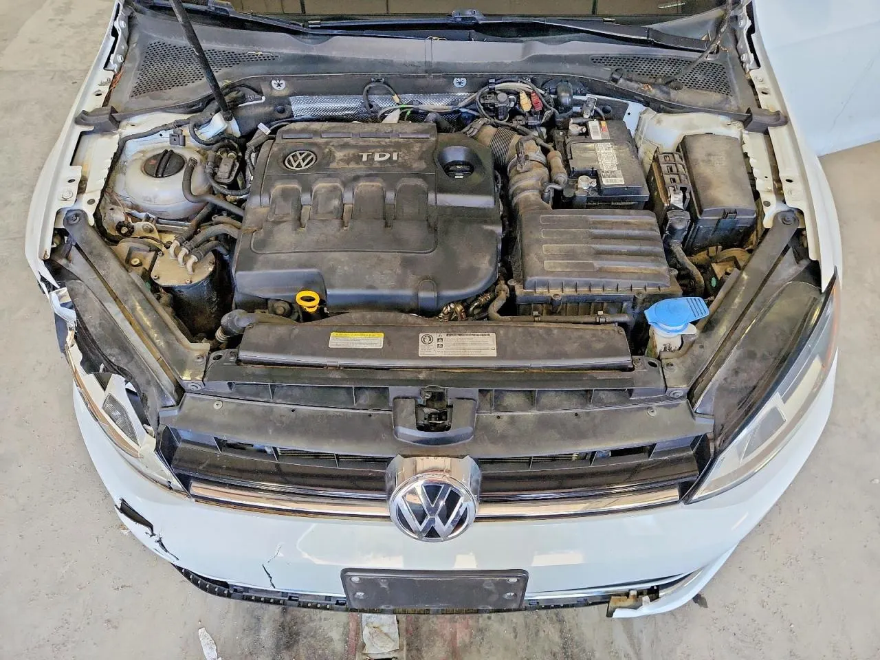 2015 Volkswagen Golf SportWagen TDI S