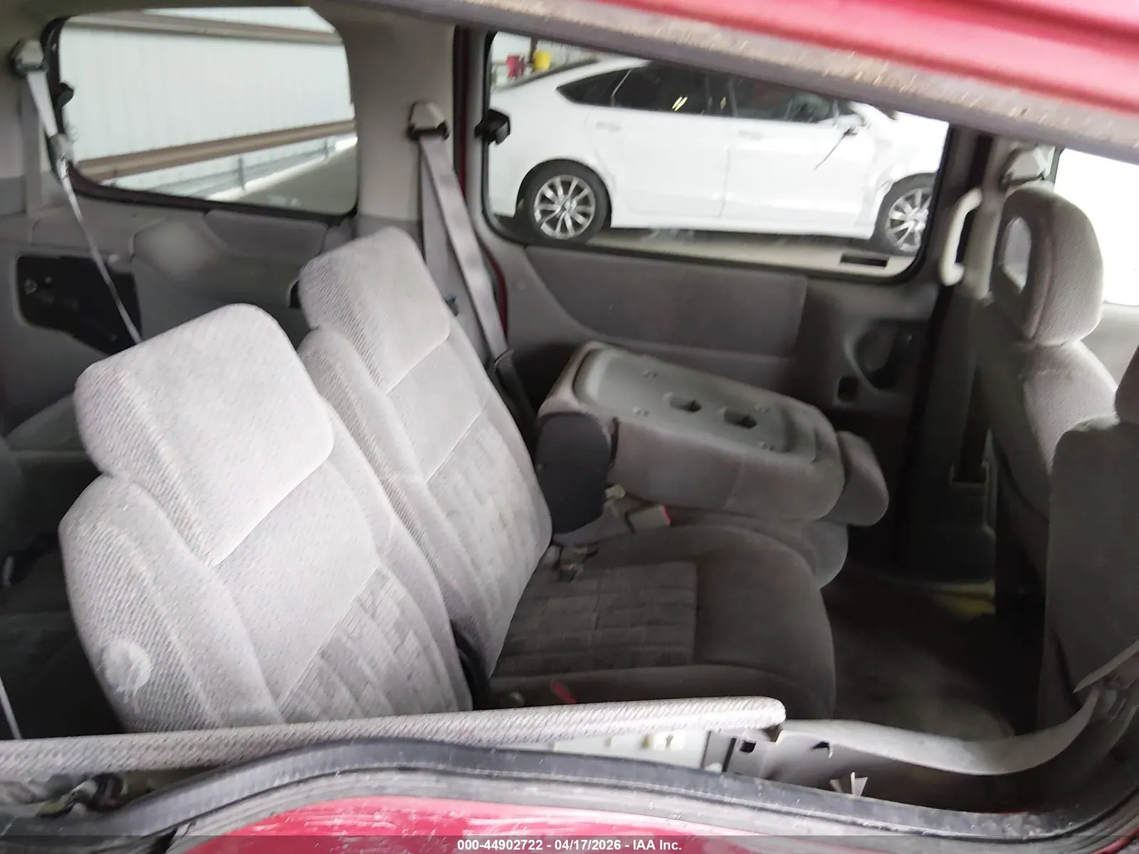 2000 Pontiac Montana M16