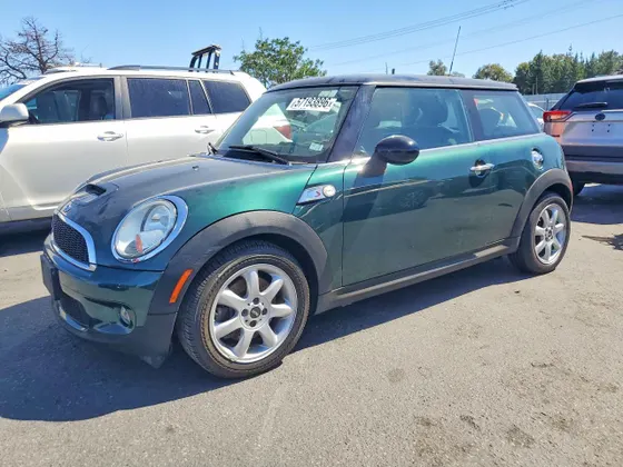 2010 MINI Cooper Hardtop S