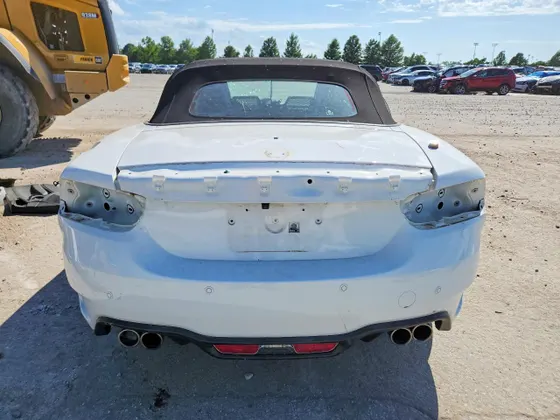 2019 FIAT 124 Spider Abarth