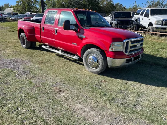 2006 Ford Super Duty F-350 DRW XL