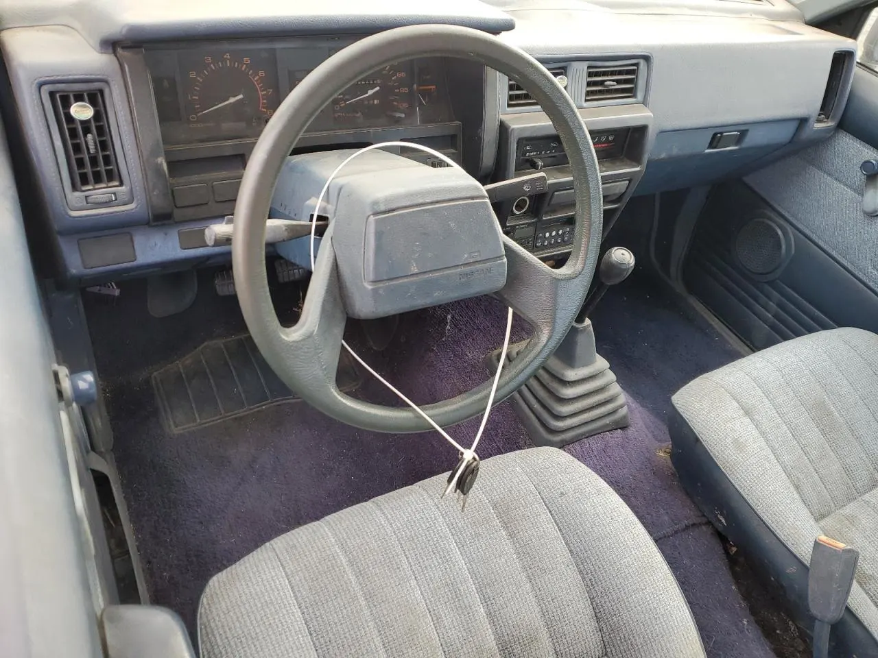 1988 Nissan Hardbody King Cab 2WD KING CAB
