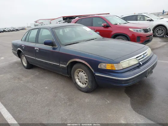 1995 Ford Crown Victoria LX