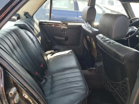 1986 BMW 528 - 533 - 633 - 733 528E