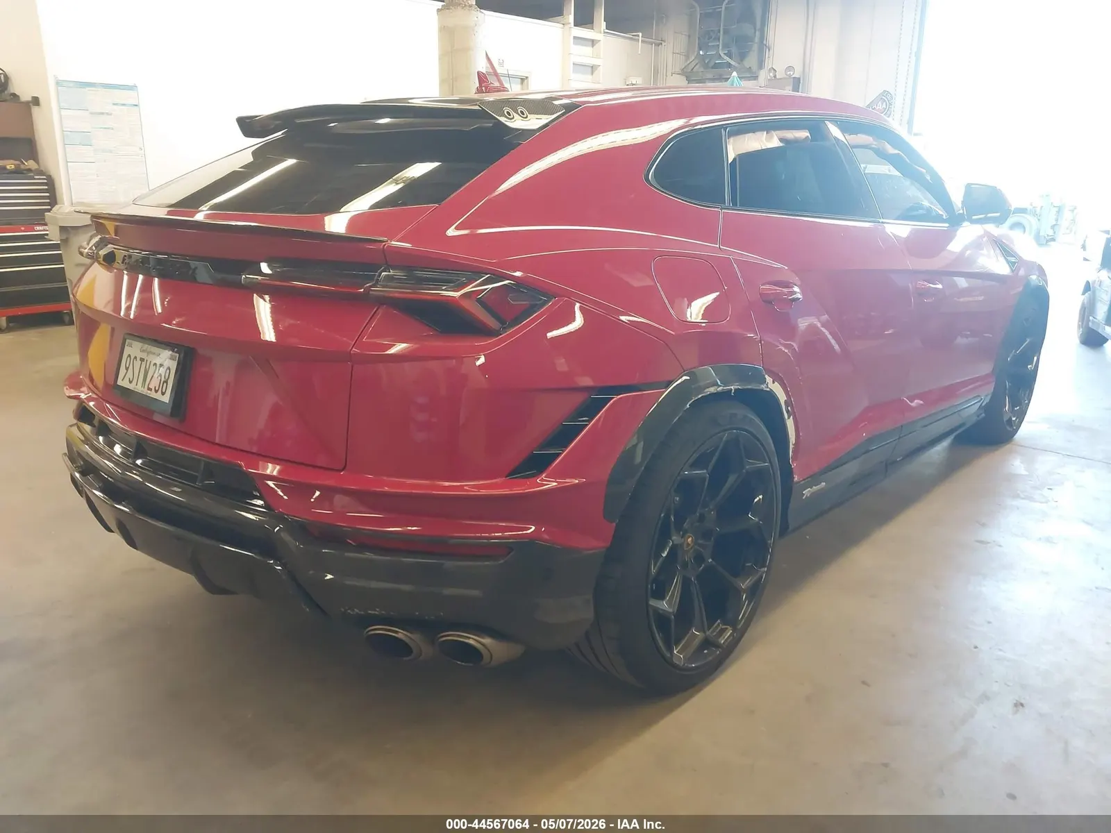 2024 Lamborghini Urus Performante