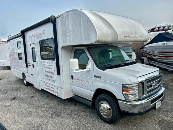 2019 Ford Econoline Commercial Cutaway E450 SUPER DUTY CUTAWAY VAN