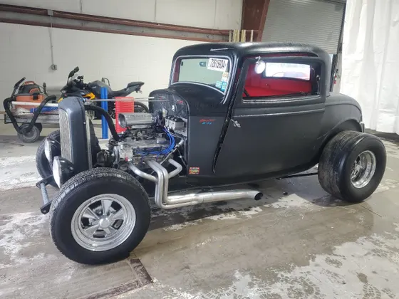 1932 Ford OCEAN COUPE