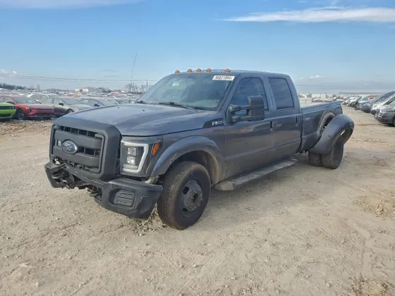 2012 Ford Super Duty F-350 DRW XL